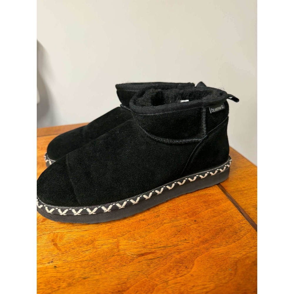 Bearpaw Women 10 Black Suede Ankle Boots Embroidered Trim Faux Fur Lined Slip On